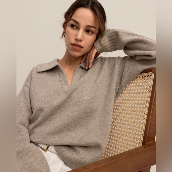 LILYSILK Sweaters - 100% Wool LILYSILK The Gilly Camel Sweater. Size Large | Blogger Fave